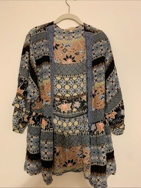Penelope lightweight blouse